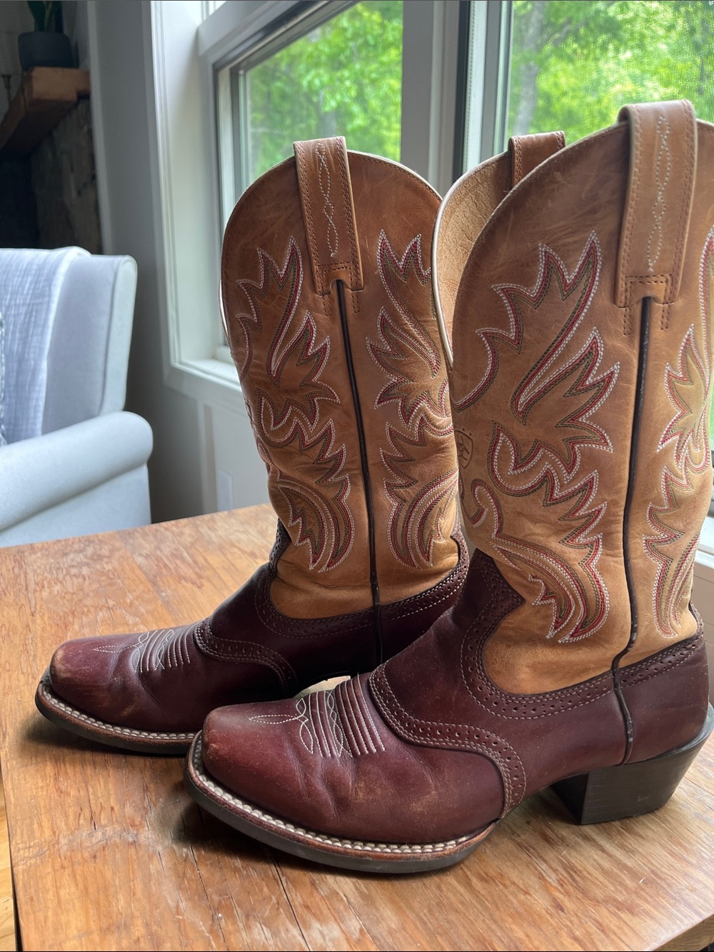 Ariat Two-Tone Brown and Tan Leather Western Cowboy Boots